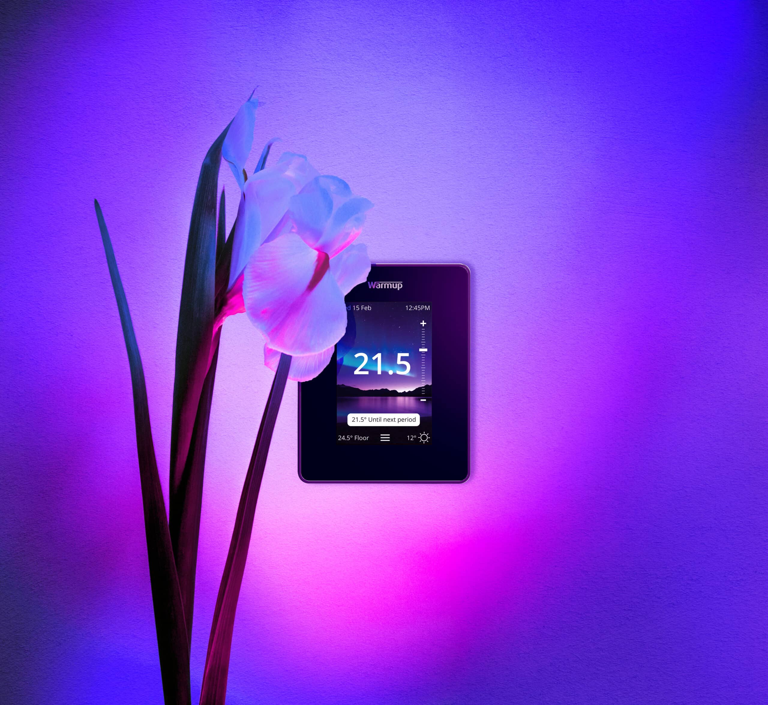 Thiết kế màn hình cảm ứng của mặt điều khiển sưởi sàn Warmup 7iE